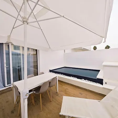 Ikebana Villa Porto Pino
