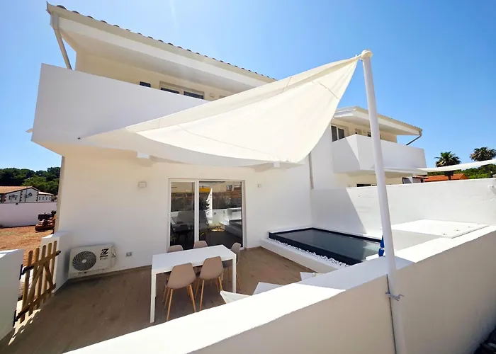 Villa Ikebana Porto Pino